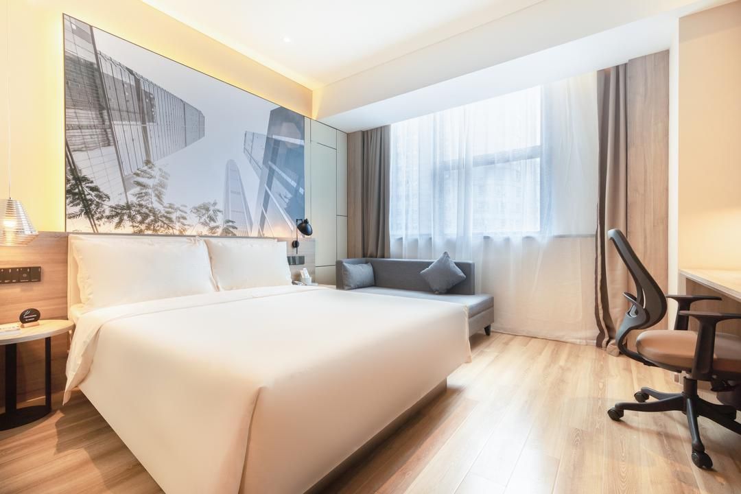 深圳罗湖地王亚朵酒店