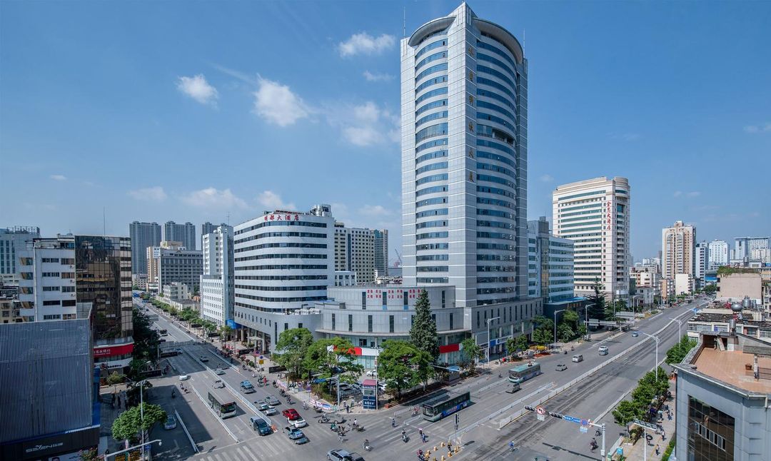 明都大酒店(昆明交三桥地铁站南屏步行街店)
