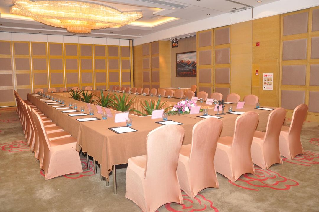 东莞石碣富盈酒店