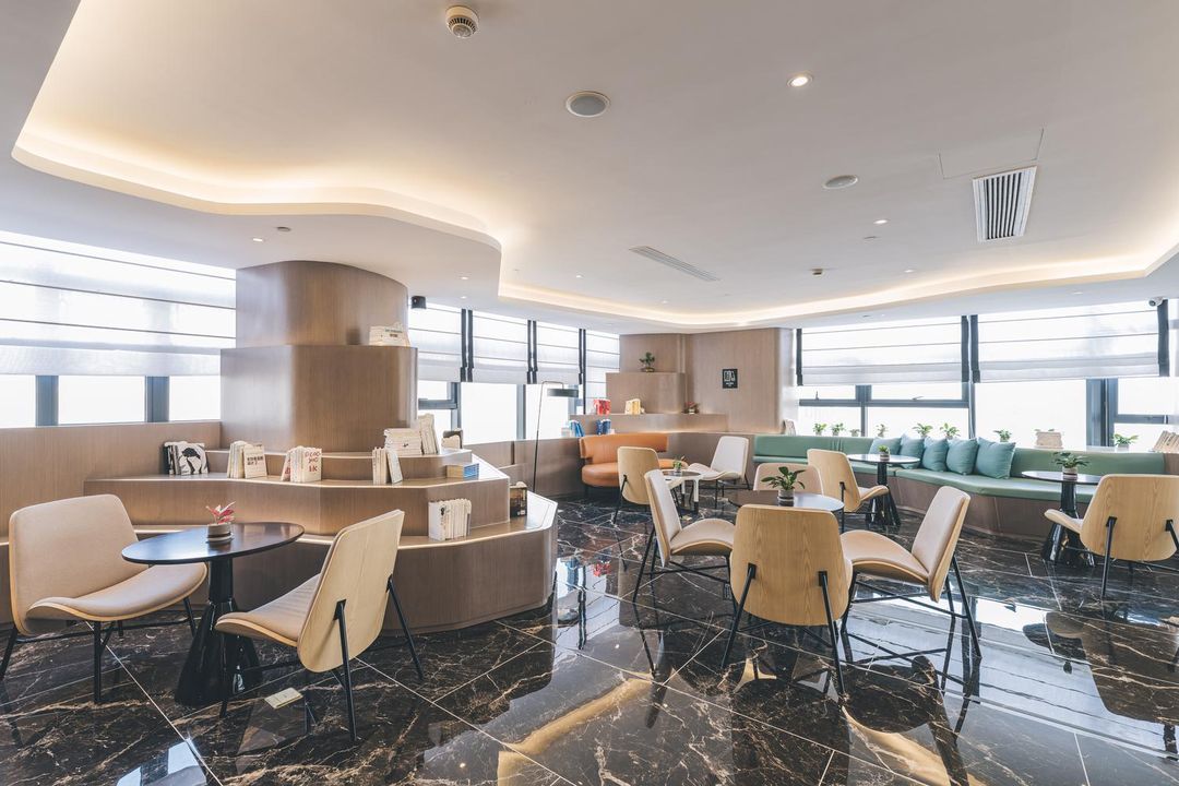 杭州钱江新城庆春广场亚朵酒店