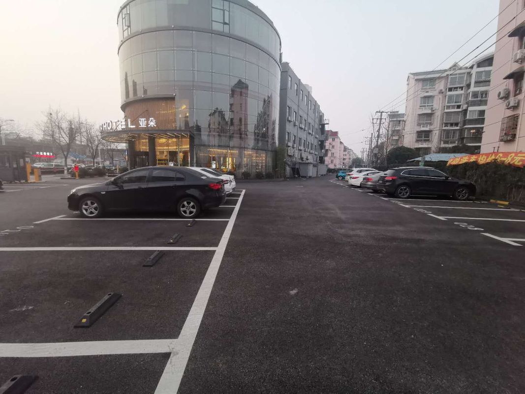 上海安亭地铁站新源路亚朵酒店