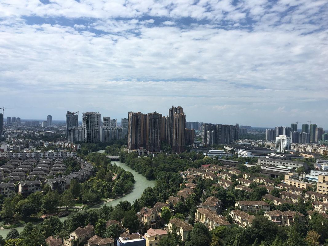 成都温江希尔顿欢朋酒店