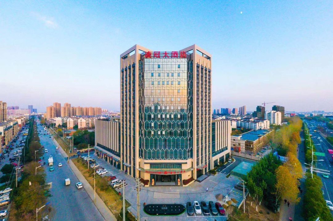 合肥凌冠大酒店(经开区翡翠湖大学城店)
