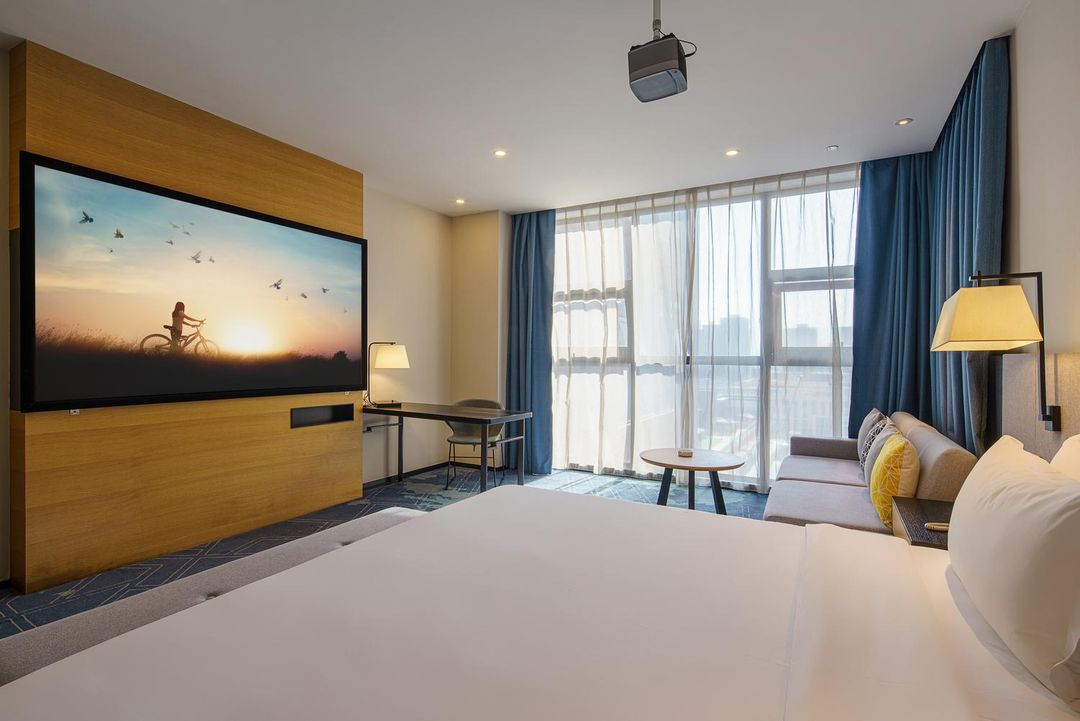 V Hotel精品酒店(世纪城新会展店)