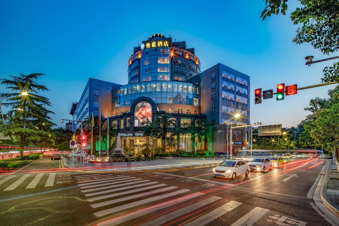 重庆奥蓝酒店 (重庆江北国际机场店)
