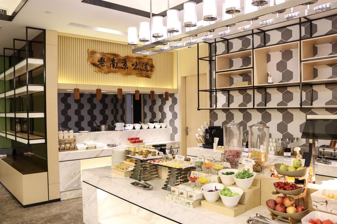 南京玄武湖公园亚朵酒店