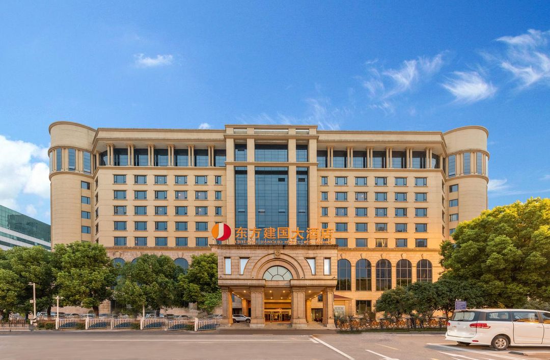 武汉汉口火车站东方建国大酒店