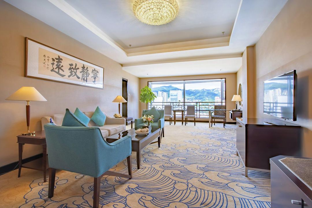 蓝海大饭店(青岛石老人海水浴场国际会展中心店)