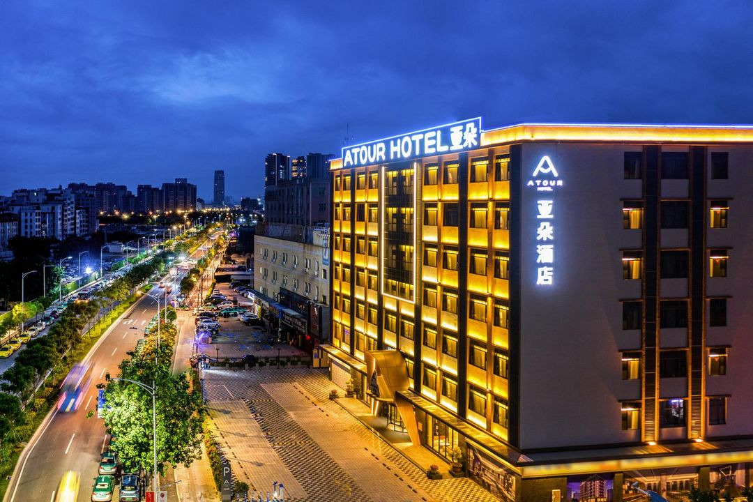 广州白云新城江夏地铁站亚朵酒店