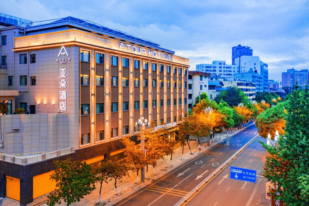 昆明翠湖云南大学亚朵酒店