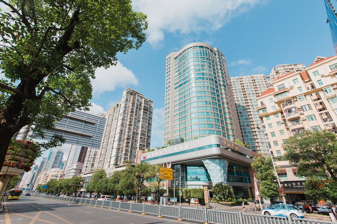 深圳中油阳光大酒店(南山地铁站店)